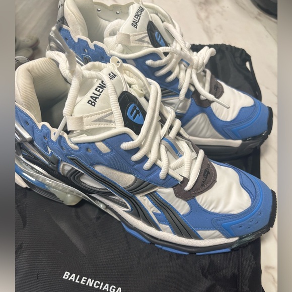 Balenciaga Runners - Picture 4 of 5